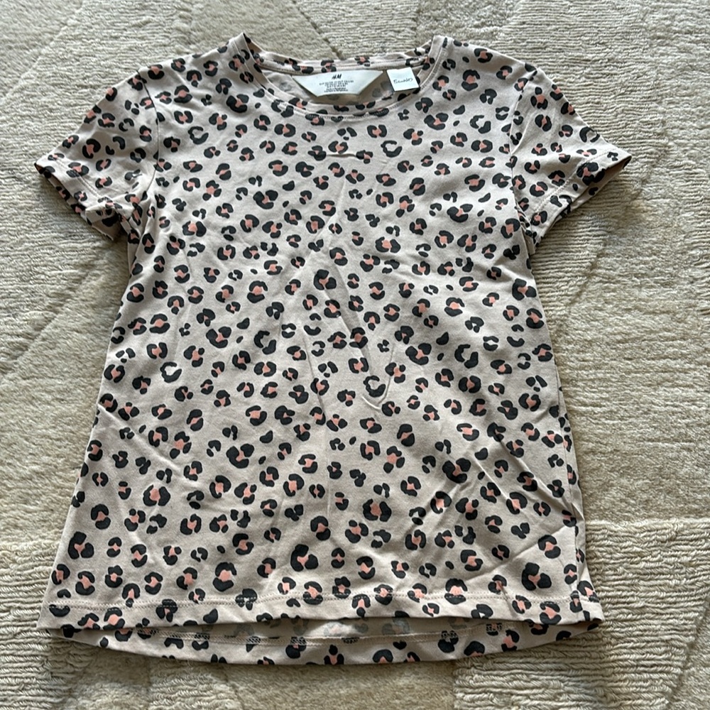 3 Hello Kitty T-shirts NWT size 6X-7 - Picture 3 of 6